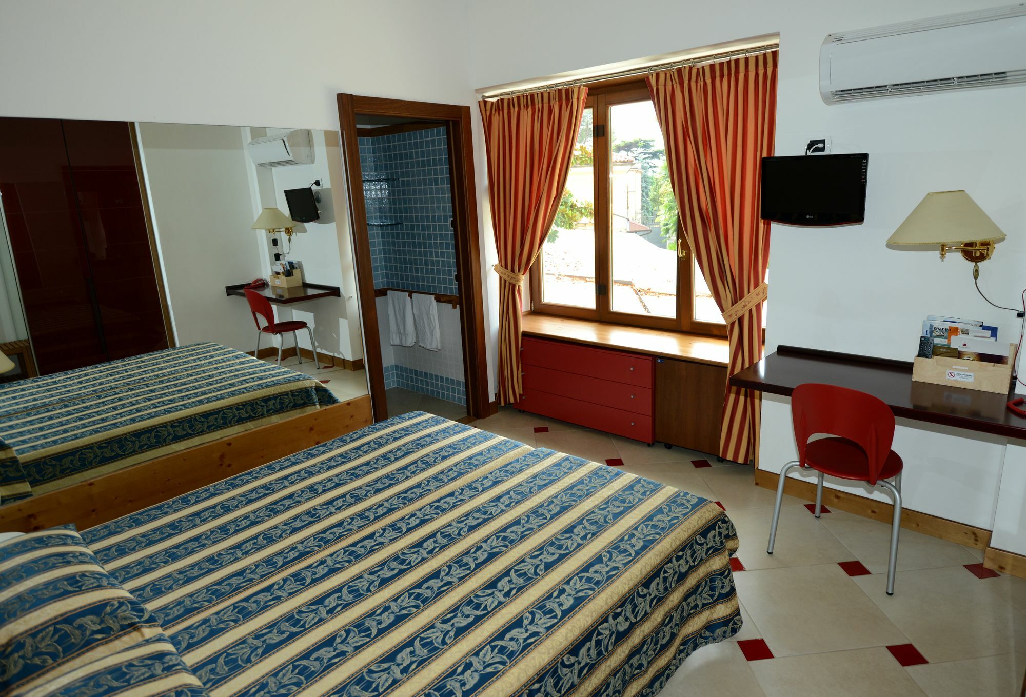 Arciduca Charming House Room & Breakfast Арко Екстериор снимка
